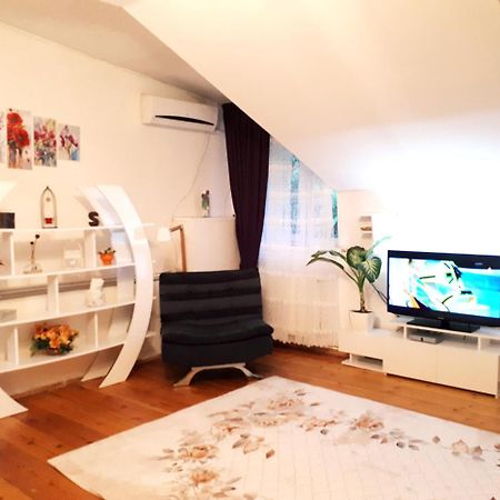 Karin House Apartment Tbilisi Bagian luar foto