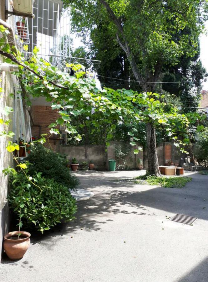 Karin House Apartment Tbilisi Bagian luar foto