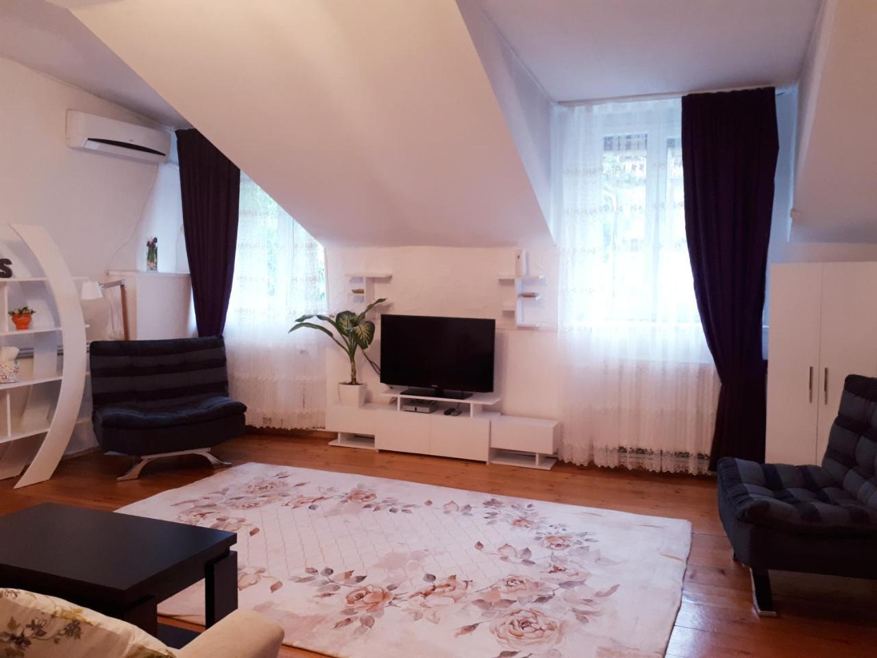 Karin House Apartment Tbilisi Bagian luar foto